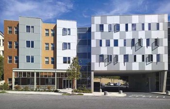 Parlaklar İnşaat Taahhüt