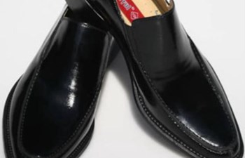 Platin Kundura - Mustafa Selami Hamzaoğlu